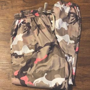 Camo joggers L